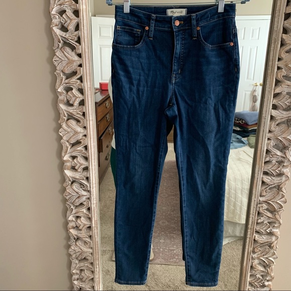 Curvy High Rise Skinny Jeans - Picture 5 of 7